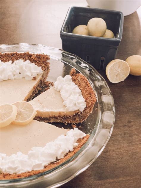 paula deen key lime pie.